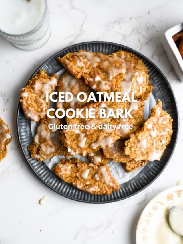 Iced Oatmeal Cookie Bark

Soft, chewy, spiced just right—and yes, that classic speckled icing on top. Basically your favorite nostalgic cookie turned into shareable bark…  and it might be my new favorite bark yet.

Comment iced for the recipe