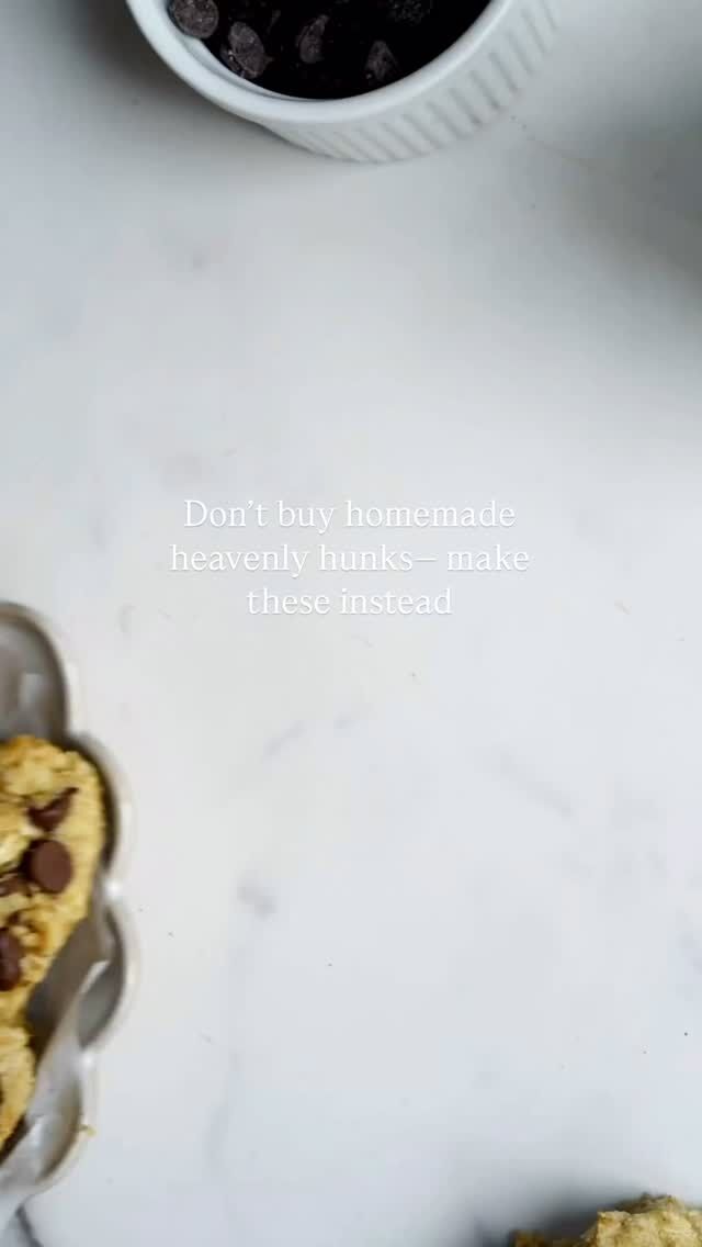 My version wins, it’s got less sugar, plus you’ll save money and have a larger batch than the store bought. Comment hunks for the recipe!