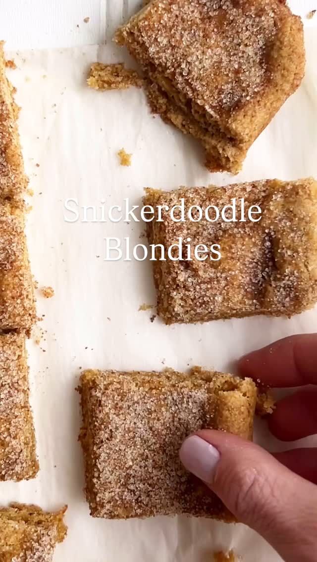 The easiest and best way to snickerdoodle- plus the blondie format makes it even more chewy— a must make! Comment blondie for the recipe!